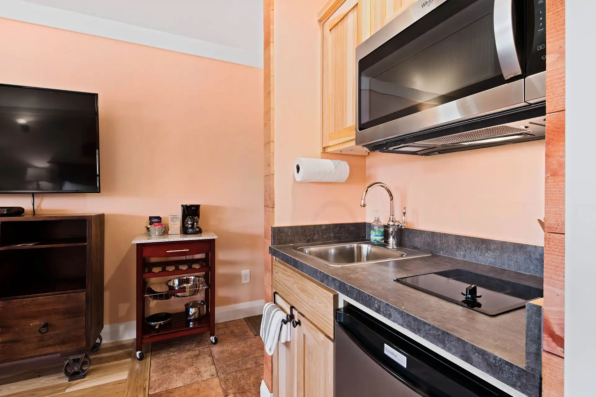 Bungalow Kitchenette